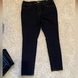 Old Navy Curvy Skinny Jeans
